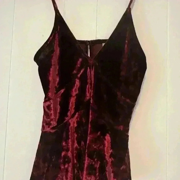 Women tanks use like a new - Picture 2 of 4